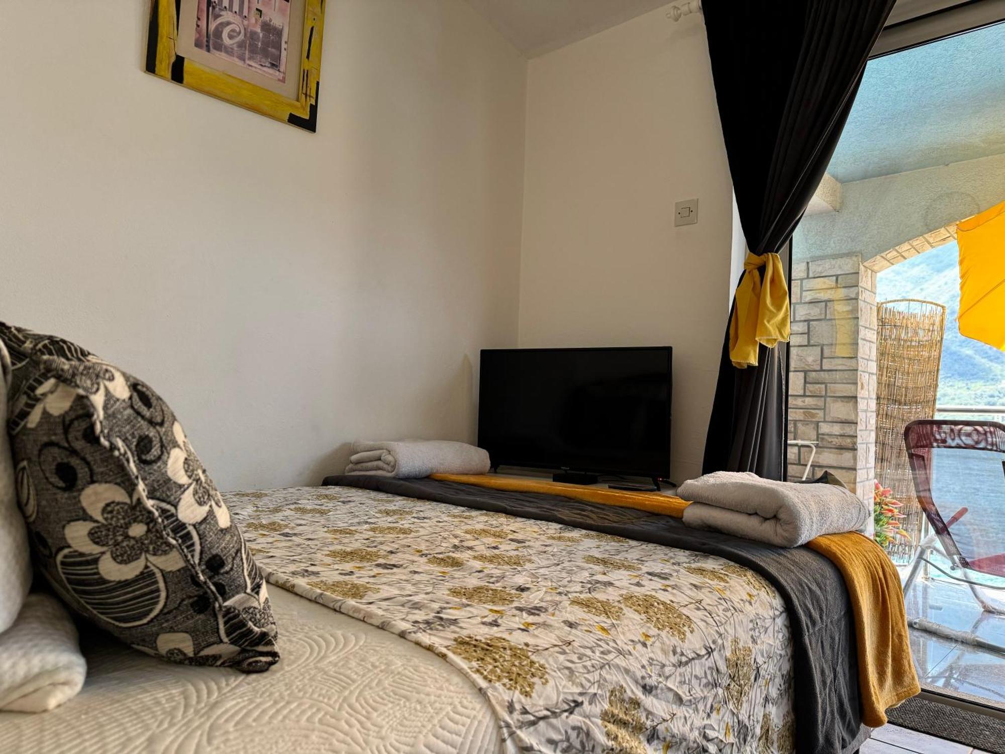 Aparthotel Maxim Kotor Ngoại thất bức ảnh